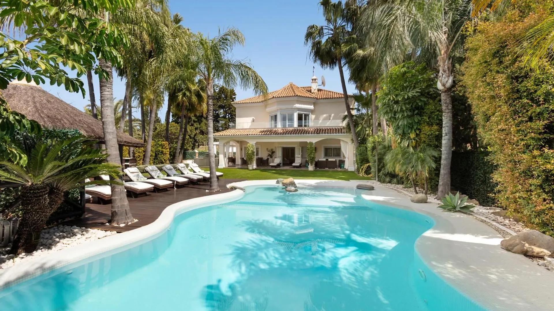 Los Molineros - 8 Bedroom Villa Marbella 0*,  Hiszpania