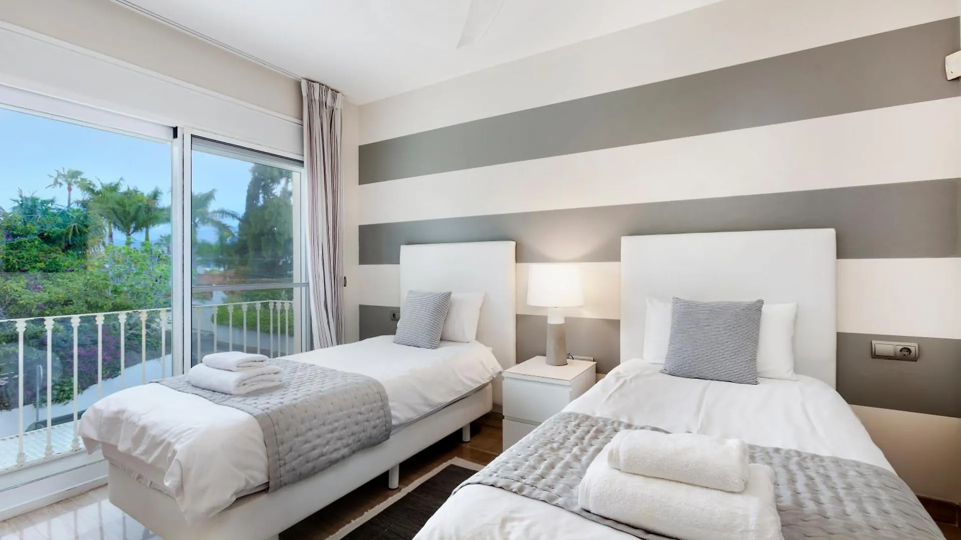 Los Molineros - 8 Bedroom Villa Marbella Spain